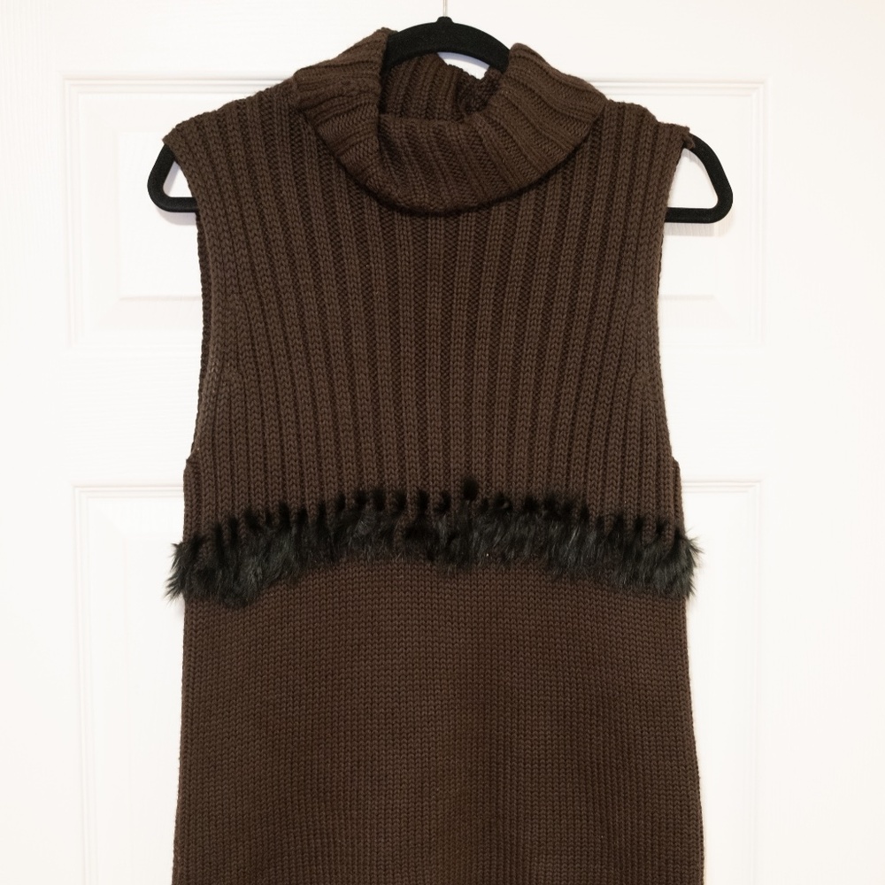 Women's Chocolate Brown Sweater with Faux Fur Trim Vintage 100% wool